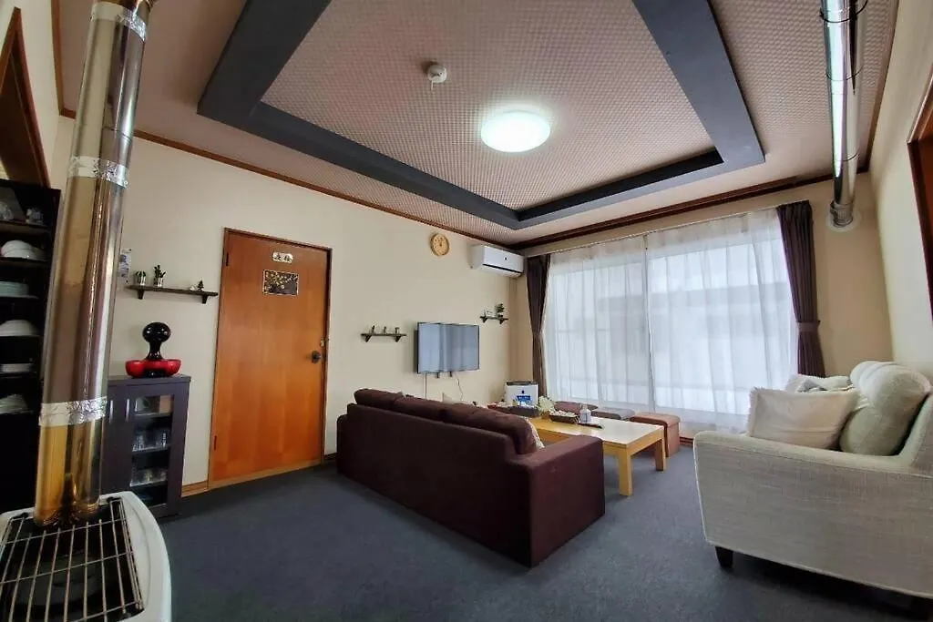 アパート 旭川ファミリーハウスみんみんアパートメント